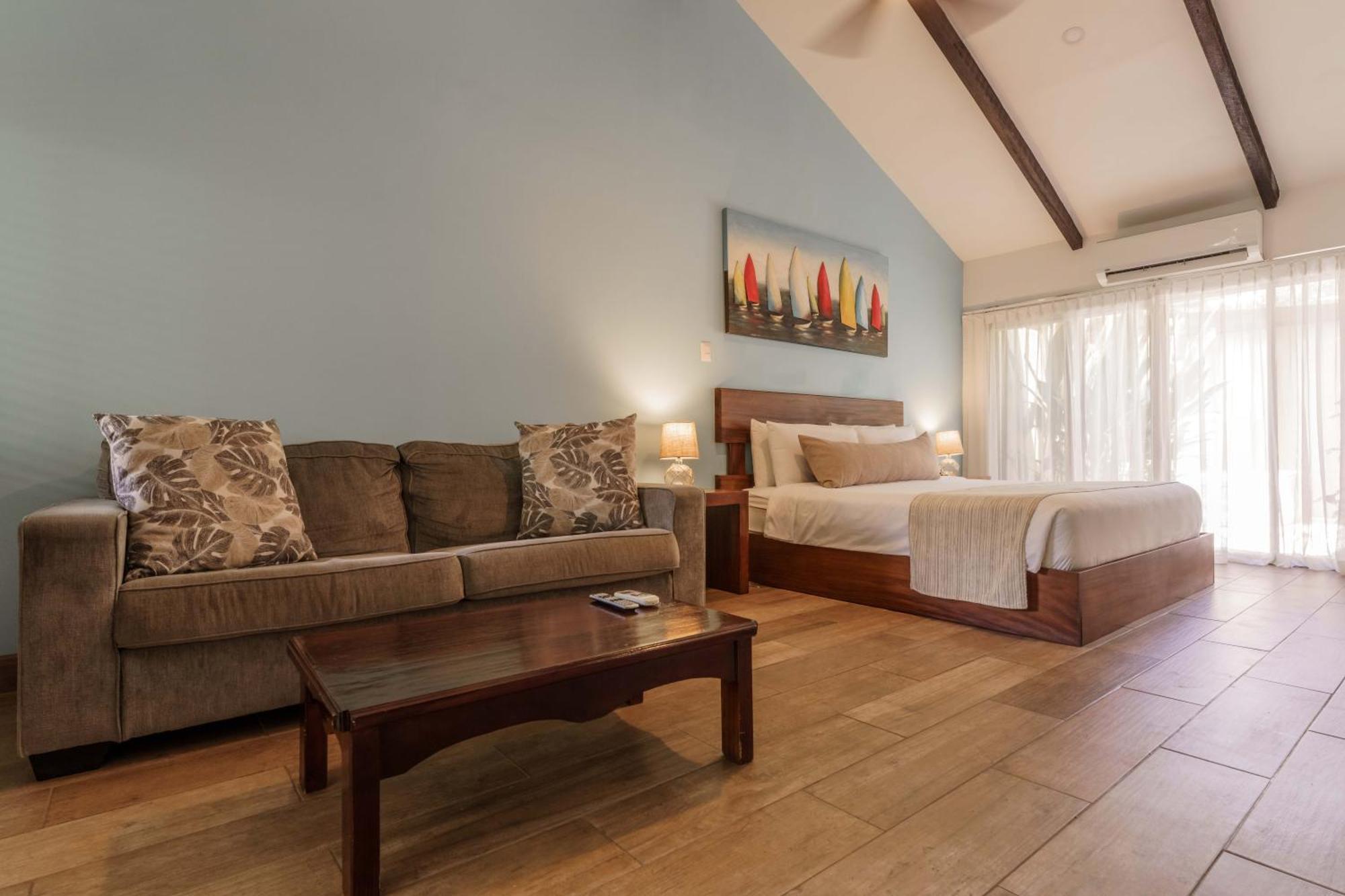 Bahia Del Sol Beach Front Boutique Hotel Potrero  Bagian luar foto